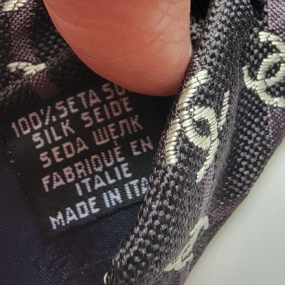 CHANEL Men's Vintage Tie 100% Silk Made in Italy black with small white CCs - Picture 3 of 6